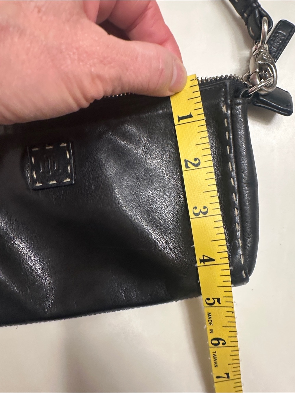 Lauren Ralph Lauren Black Leather Wristlet with Logo Patch - Picture 9 of 10